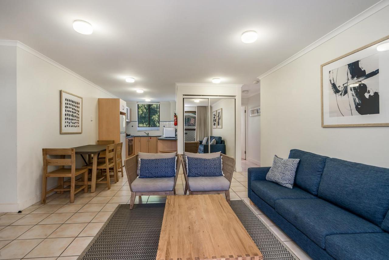Bayview Beachfront Apartments, In Town Right On The Beach Byron Bay Exterior foto